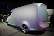 奔驰“威迅” Vision Van概念车，定位于纯电动VAN类轻型商务车，用于城市末端物流配送 