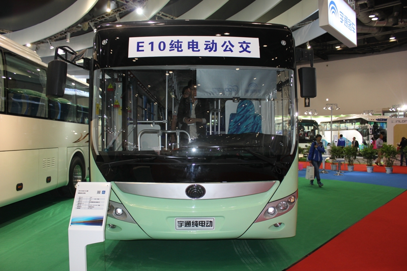 宇通e10纯电动公交车