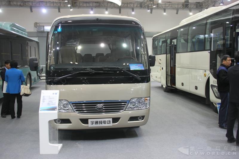 宇通E7纯电动客车.jpg
