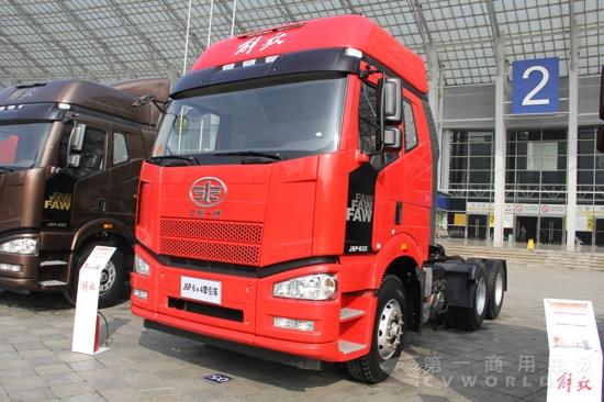 解放J6P 6×4牵引车,搭载锡柴13L 500马力发动机 (9).jpg