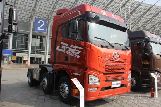 解放JH6 6×2牵引车,420马力 (5).jpg