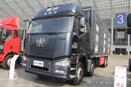 一汽解放J6P 8×4畜禽车 (3).jpg 一汽解放J6P 8×4畜禽车 (3).jpg
