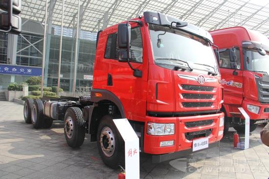 解放悍V 8×4渣土车,潍柴270马力 (1).jpg