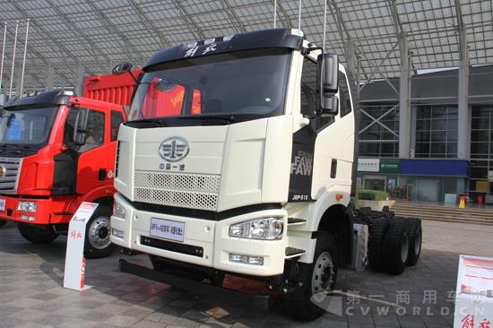 解放J6P 6×4轻量化渣土车,310马力 (1).jpg