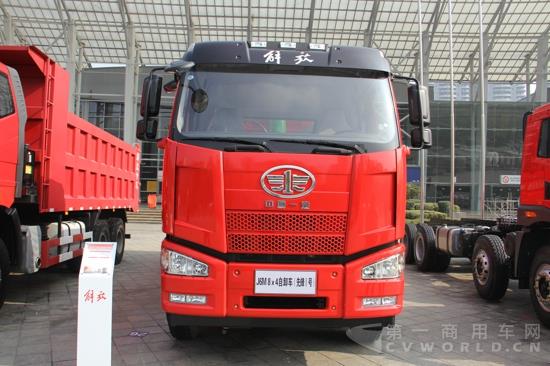 解放J6M 8×4轻量化自卸车 (3).jpg