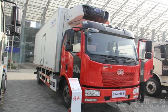 解放J6L 4×2冷藏车,达到国V排放.jpg 解放J6L 4×2冷藏车,达到国V排放.jpg