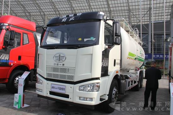 解放J6M 6×4干混砂浆车 (4).jpg
