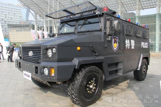 一汽解放特警防暴车 (3).jpg