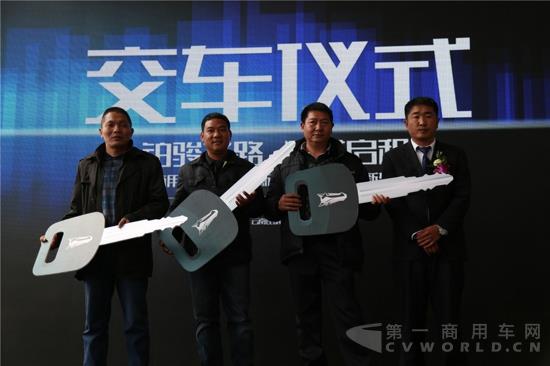 PROJEN（铂骏）·翼骏轻卡的首批用户.jpg