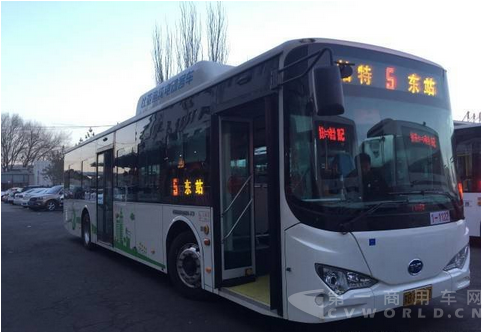 比亚迪+银隆 7辆纯电动公交车开进内蒙古包头市