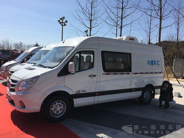 图雅诺冷藏车 (2).jpg