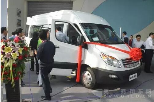 安凯客车新品K6.jpg