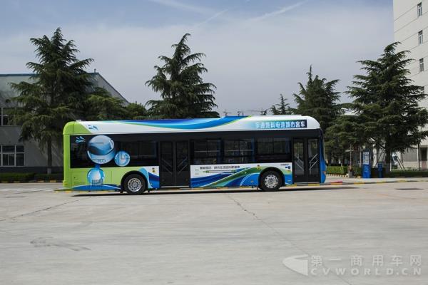 宇通燃料电池客车.jpg