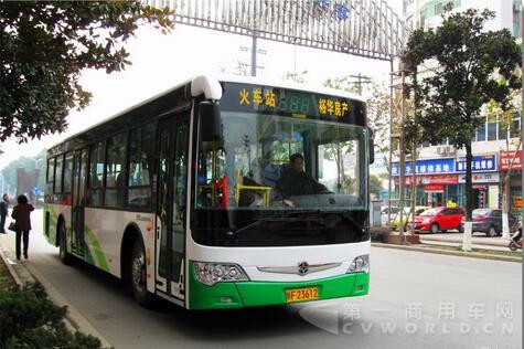 陕西网友投诉公交停运出行难.jpg