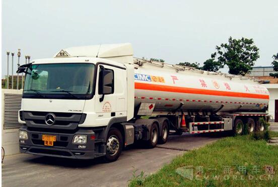 FleetBoard®车手联盟赛月冠军采访——帖海林3.jpg
