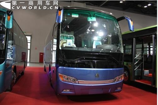 中国重汽豪沃客车.jpg