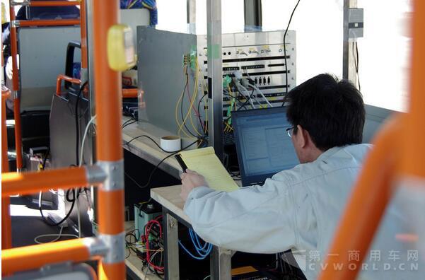 预计最早2019年上路 日本软银瞄上自动驾驶公交车