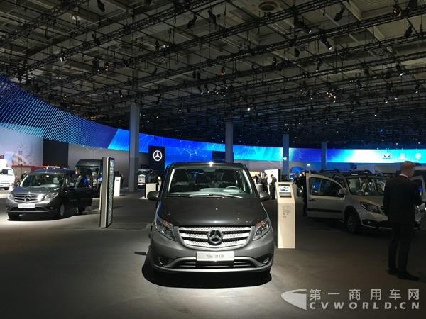 奔驰 Vito 111CDI.jpg
