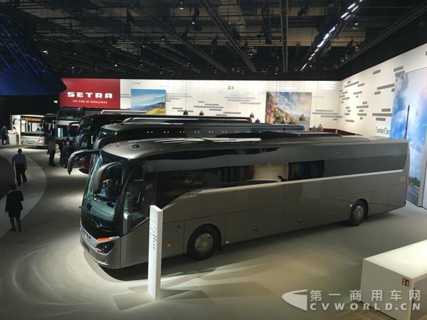 奔驰赛特拉品牌客车.jpg 奔驰赛特拉品牌客车.jpg