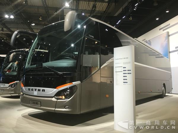 奔驰客车 7.jpg