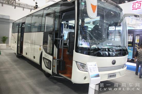 宇通E10纯电动客车 (4).jpg