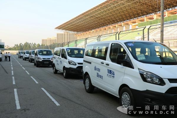 比赛用车 (2).jpg