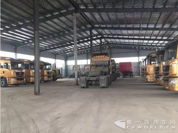 华菱天然气车4.jpg