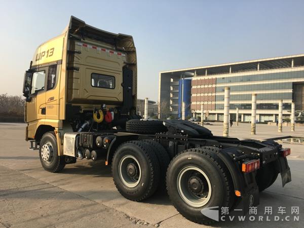 陕汽德龙X3000黄金版,500马力潍柴WP13发动机6.jpg