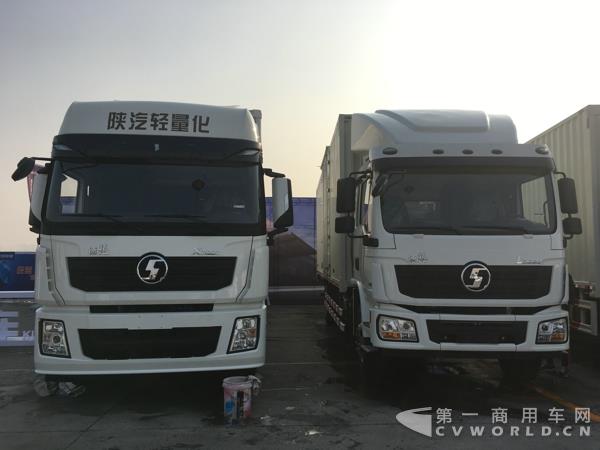 陕汽德龙X3000和L3000载货车.jpg