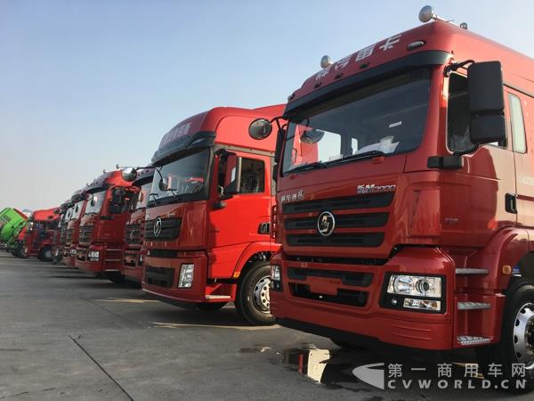 现场展车2.jpg
