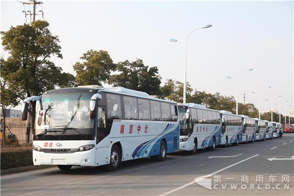 南京中北运通旅游客运公司采购的批量海格车_副本.jpg