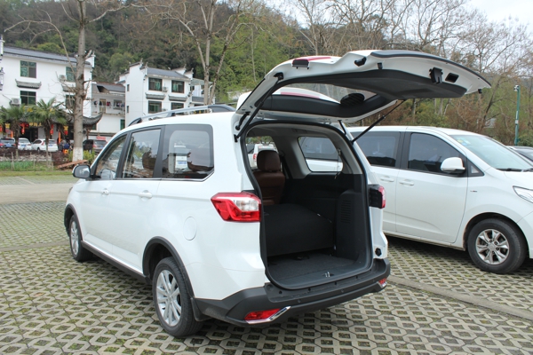 昌河全新MPV产品M70 (3).jpg
