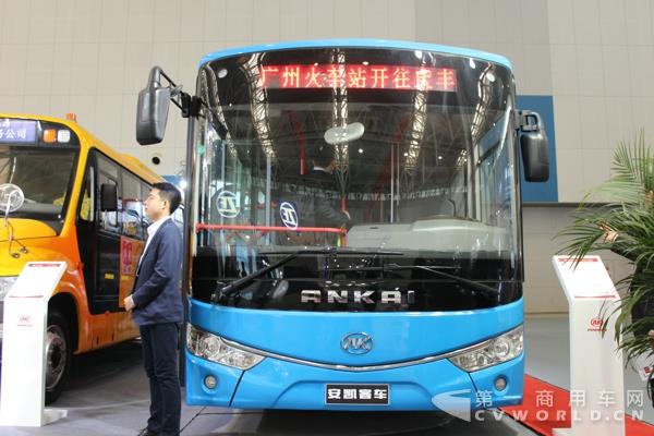 安凯HFF6122G03CHEV2客车.jpg