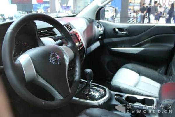NISSAN NAVARA（纳瓦拉）.jpg