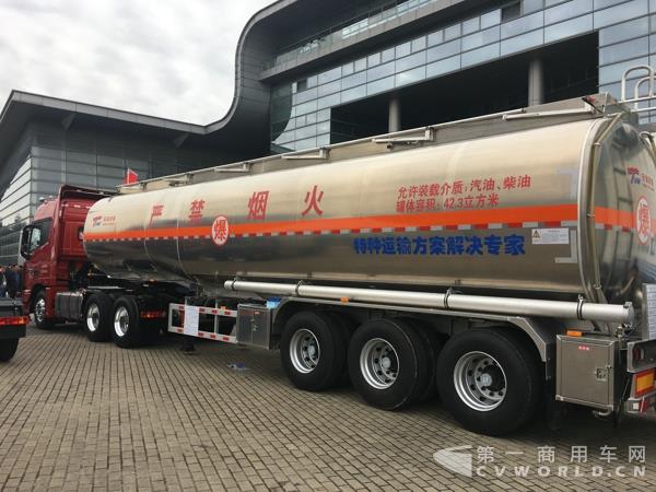福田欧曼EST超级卡车6.jpg