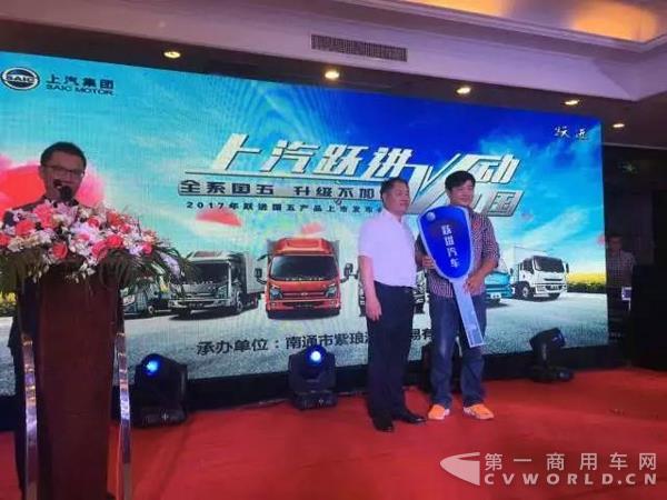 交车.jpg