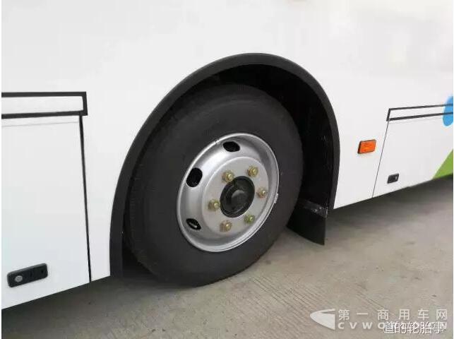九龙汽车4.jpg