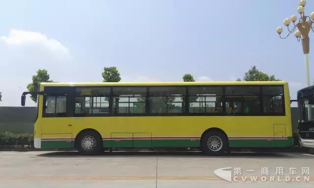 新疆年度最大公交订单即将在中通客车交付.jpg