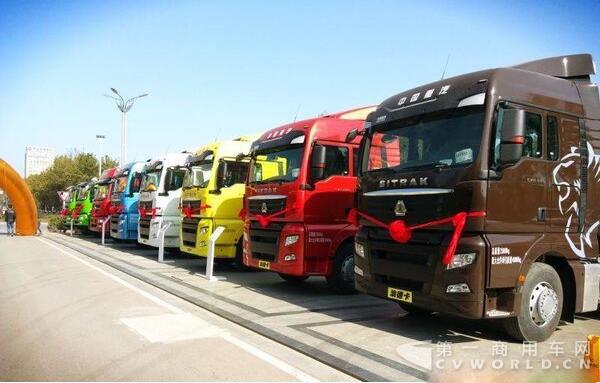 服务全升级 重汽汕德卡4S店吉林市开业.jpg