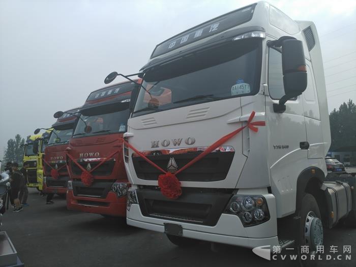 现场展车1.jpg