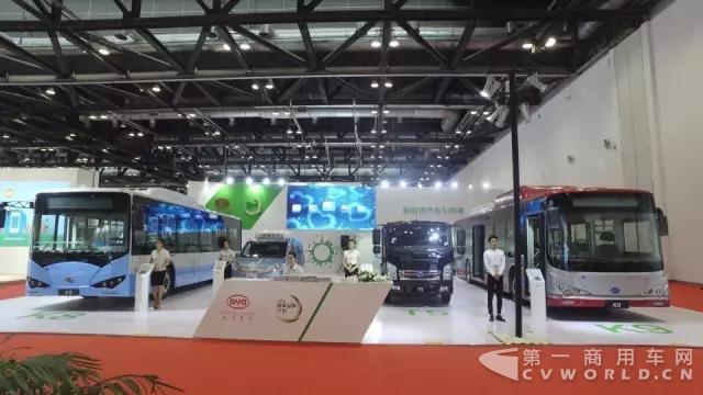 引领绿色潮流 比亚迪商用车亮相国际电动车技术展.jpg