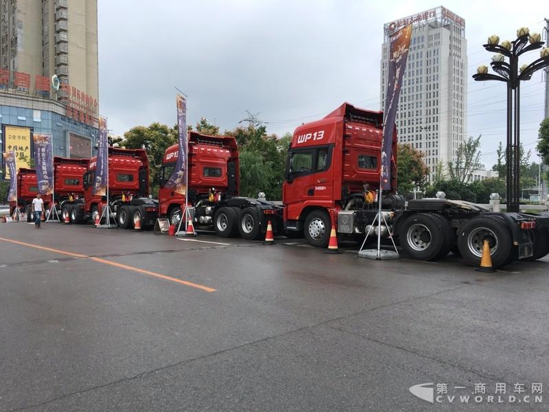 现场展车 (1).jpg