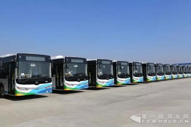 黄海新能源客车表现亮眼，同比增长超三成.jpg