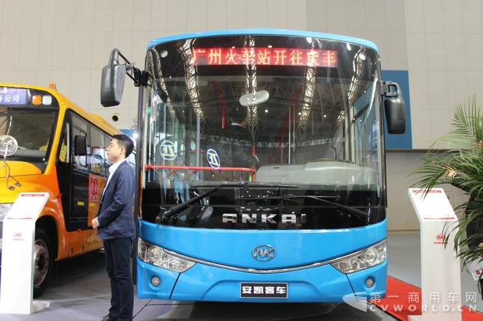 安凯HFF6122G03CHEV2客车.jpg