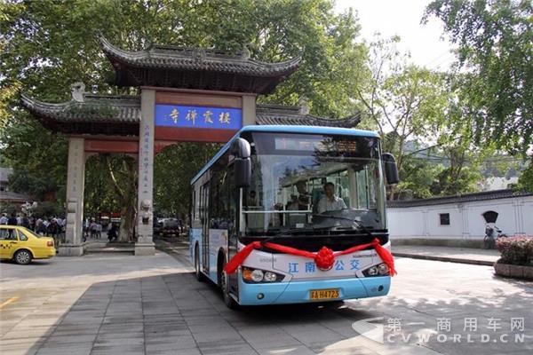 首批公交都市示范城市出炉 上海、南京入选4.jpg