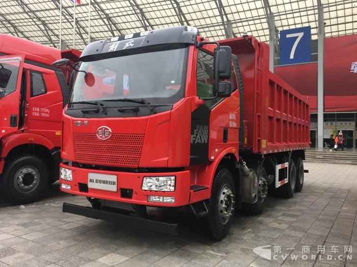 J6L超短轴距自卸车.jpg
