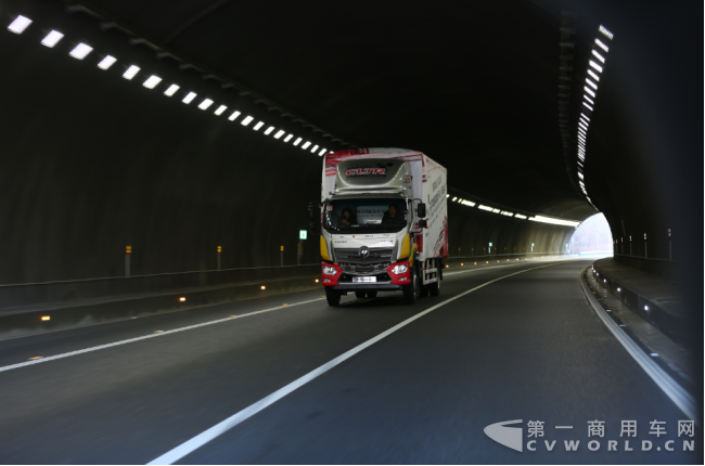 【道路节油赛冠军稿】总冠军郭能武的“高效经”，欧马可超级卡车“效”傲赛场终板1292.png