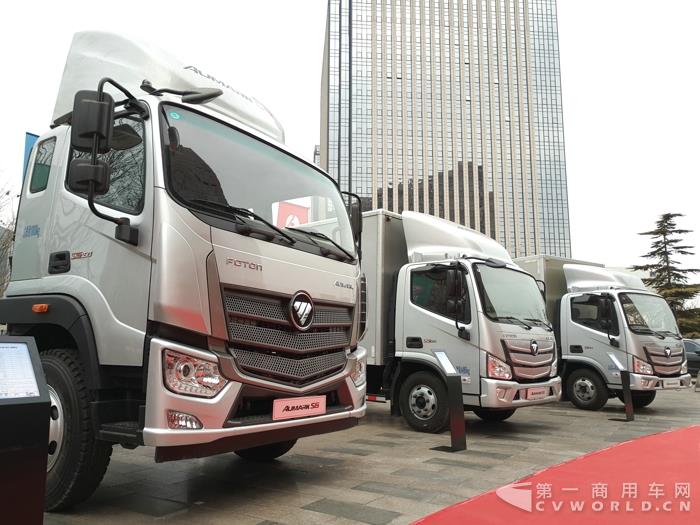 现场展车2.jpg