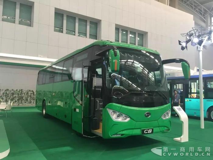高端科技成就行业标杆 比亚迪商用车亮相天津客车展3.jpg