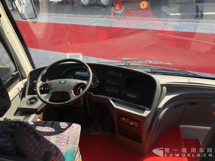 北奔纯电动公路车6.jpg